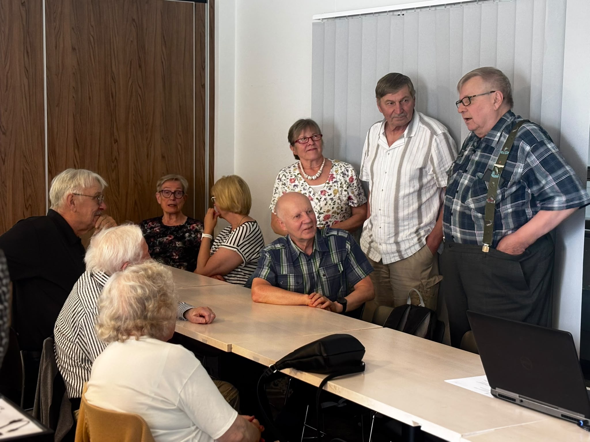 Meriläisten Sukuseura koolla Vuokatissa – Elokuinen viikonloppu täynnä päätöksiä, tarinoita ja yhdessäoloa